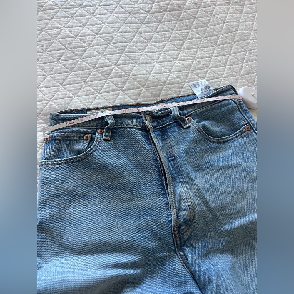 Levi’s Ribcage crop flare button fly Blue Denim Jeans - Picture 4 of 16